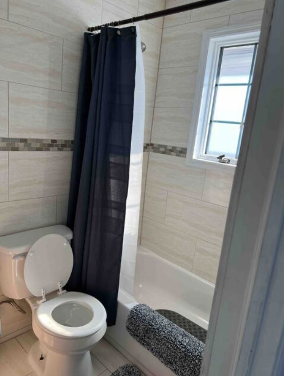 Cozy apartment in quiet Queens neighborhood - Photo 7