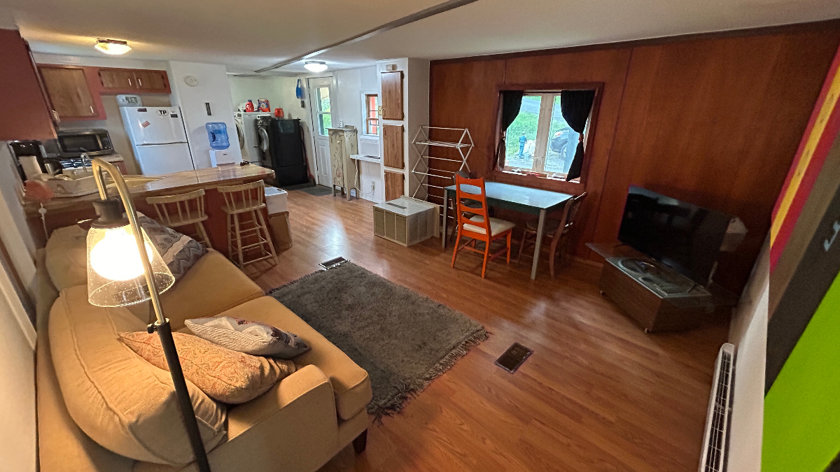 Cute Cozy One Bedroom on Six Acres in Cherry... - Photo 2