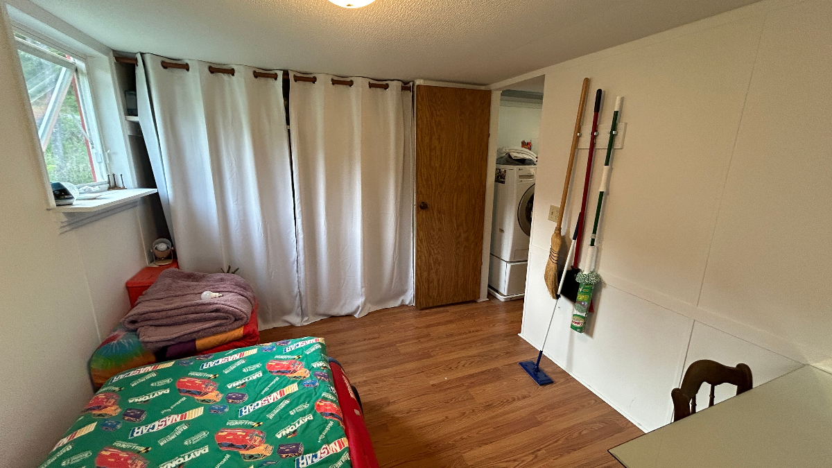 Cute Cozy One Bedroom on Six Acres in Cherry... - Photo 12
