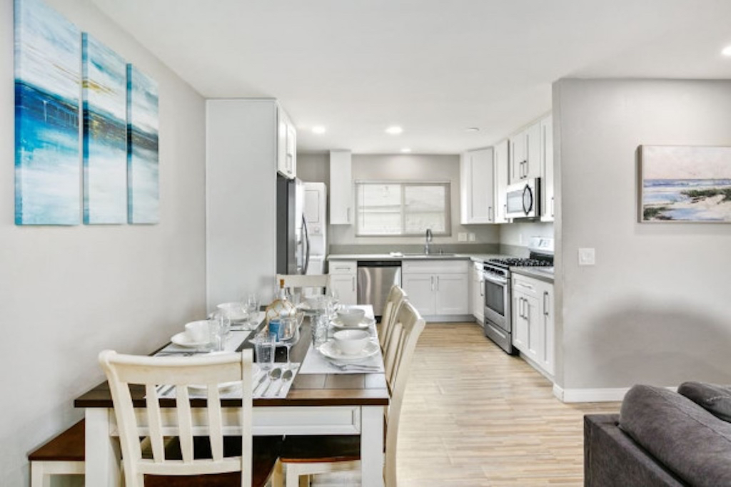Comfy and Newly Remodeled 3bed/2bath Condo in Center of San Diego - Photo 4