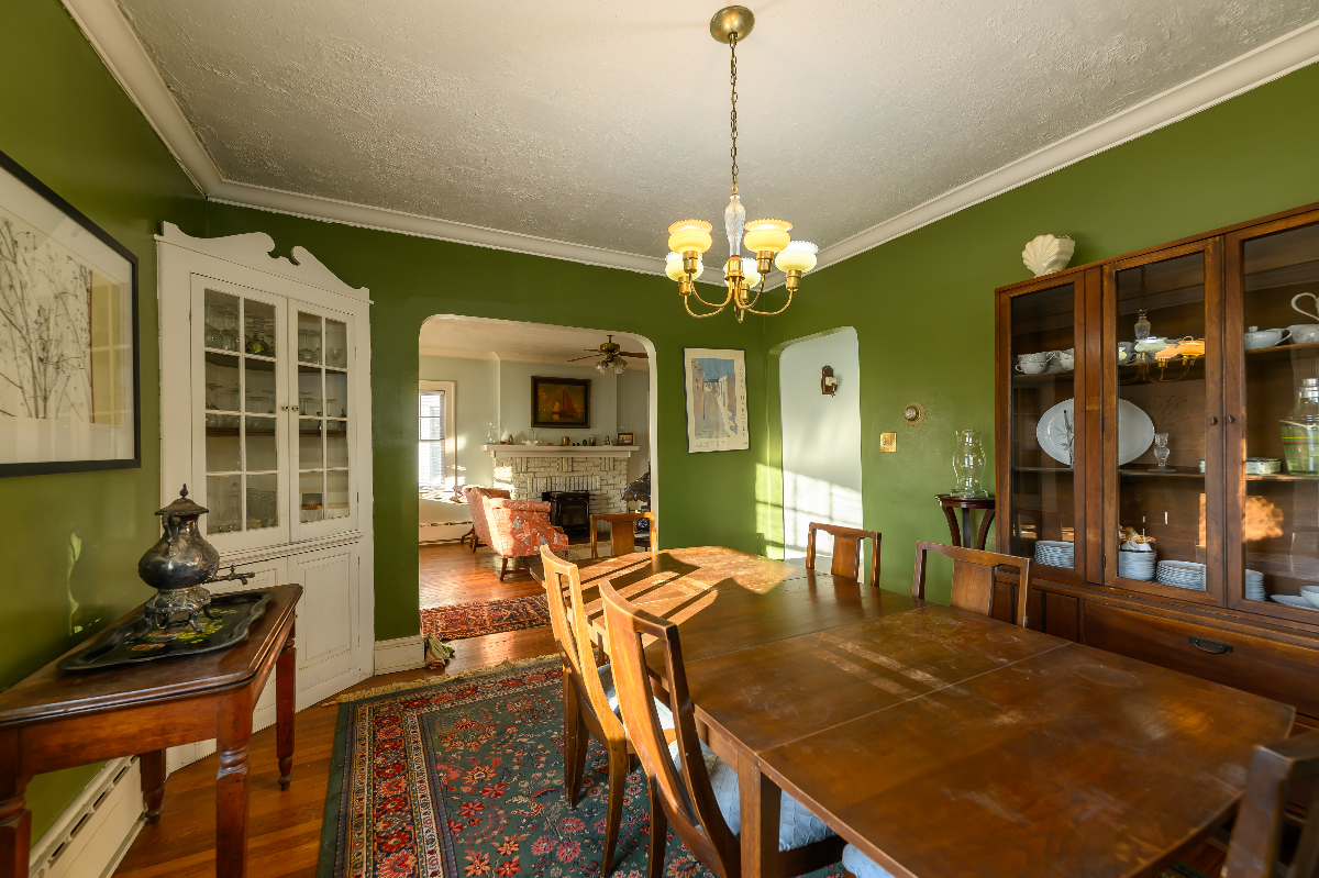 Beach house on private street 5 minutes to downtown and University Circle - Photo 6
