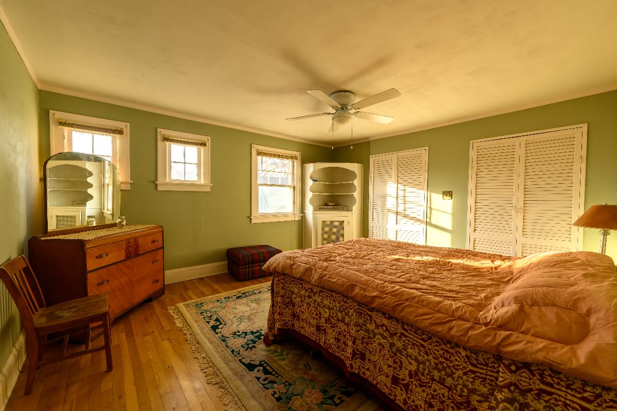 Beach house on private street 5 minutes to downtown and University Circle - Photo 7