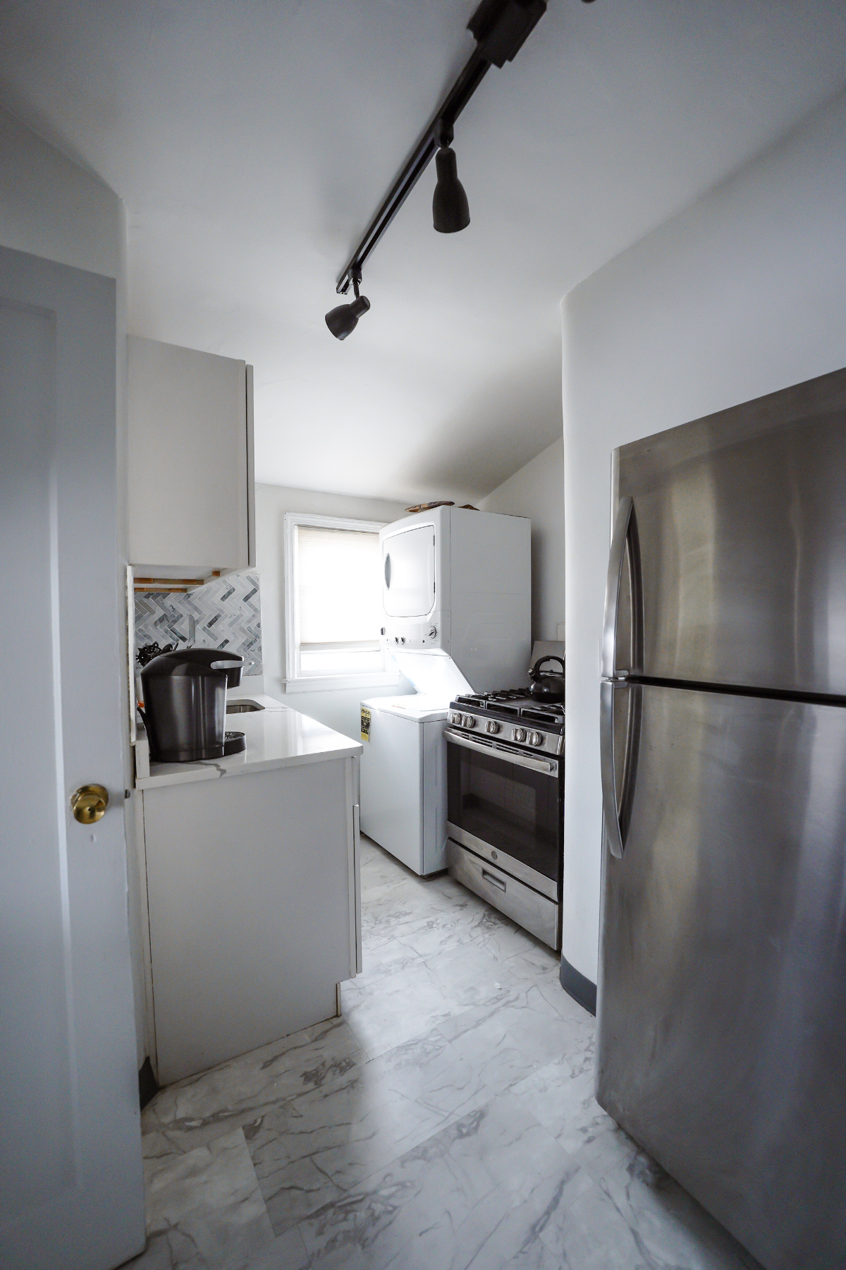 Cozy Elegant Apartment Near All Major Nassau Long Island Hospitals - Photo 4