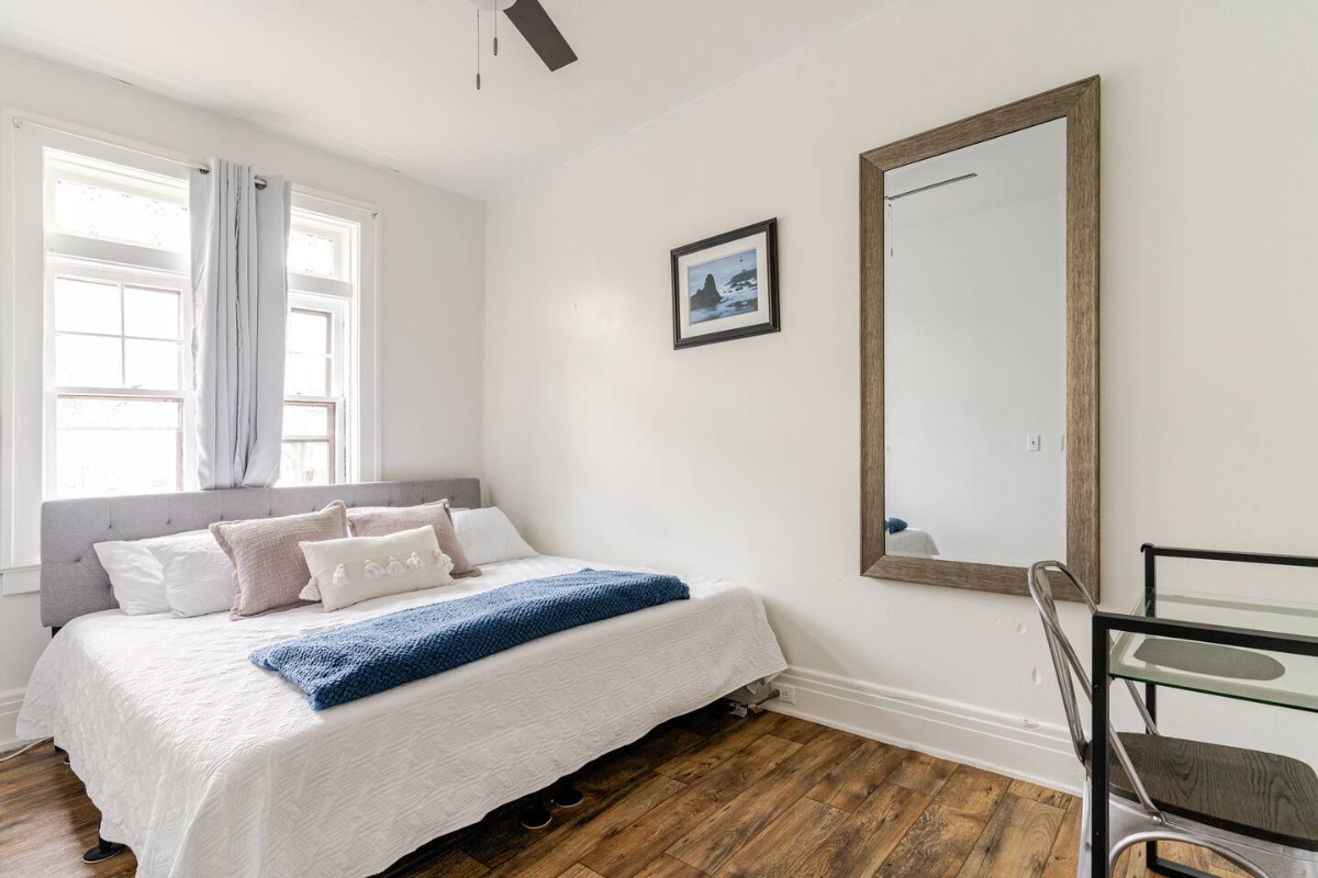 Close to Hospitals - 1  Bedroom - Open and Bright - Photo 8