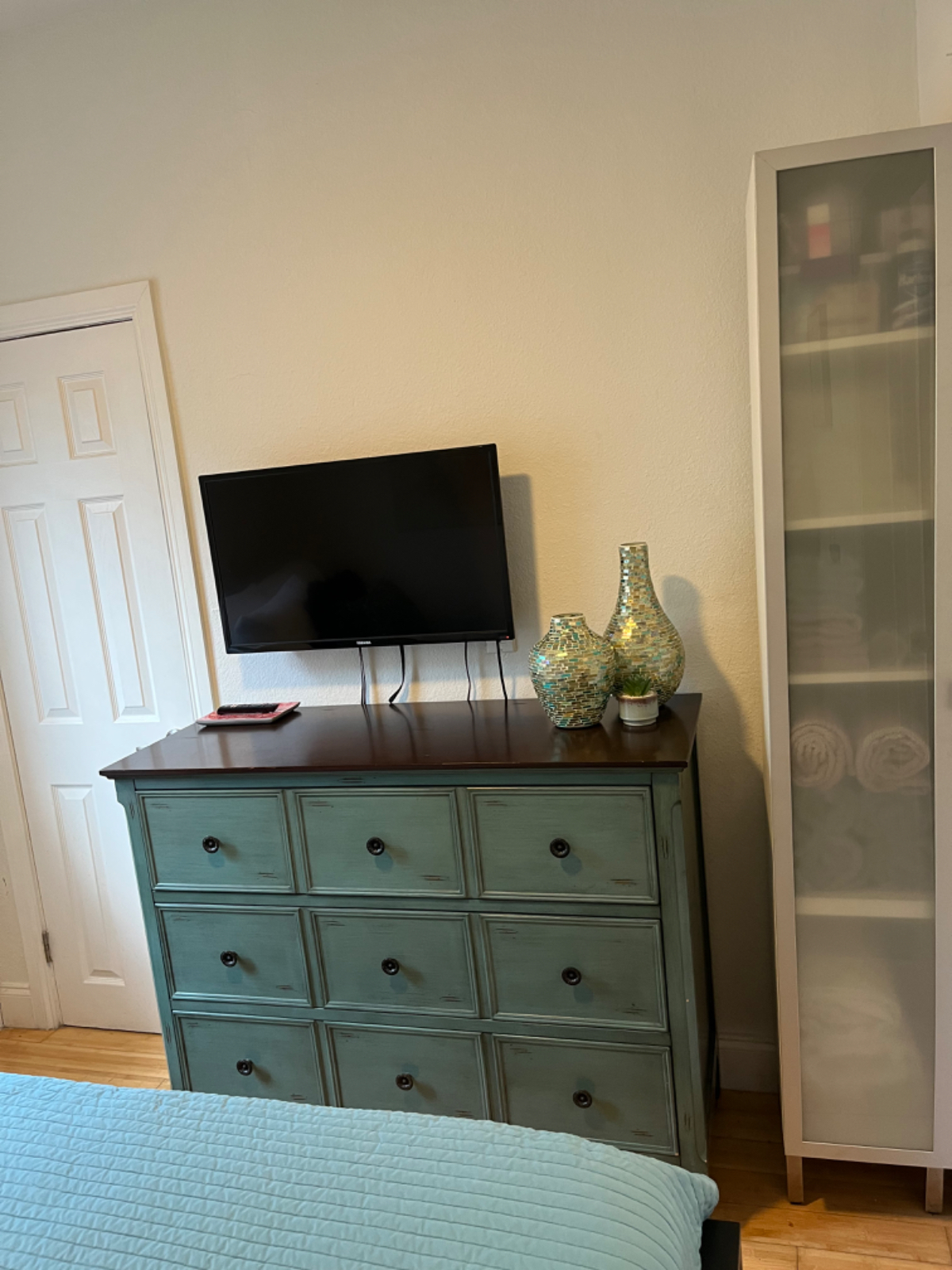 Cozy 1 br 1ba in Oceanside Condo - Photo 4