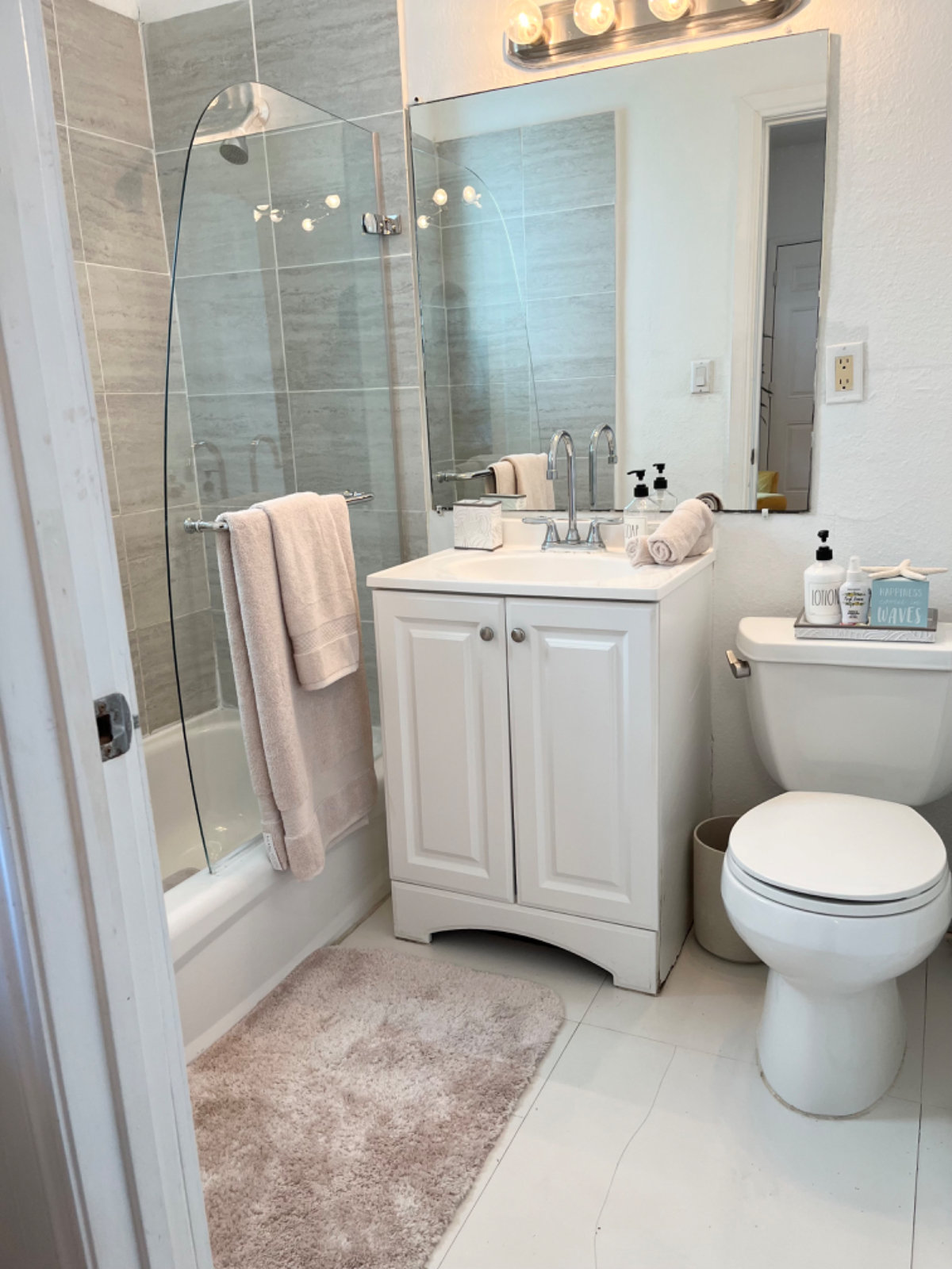 Cozy 1 br 1ba in Oceanside Condo - Photo 5