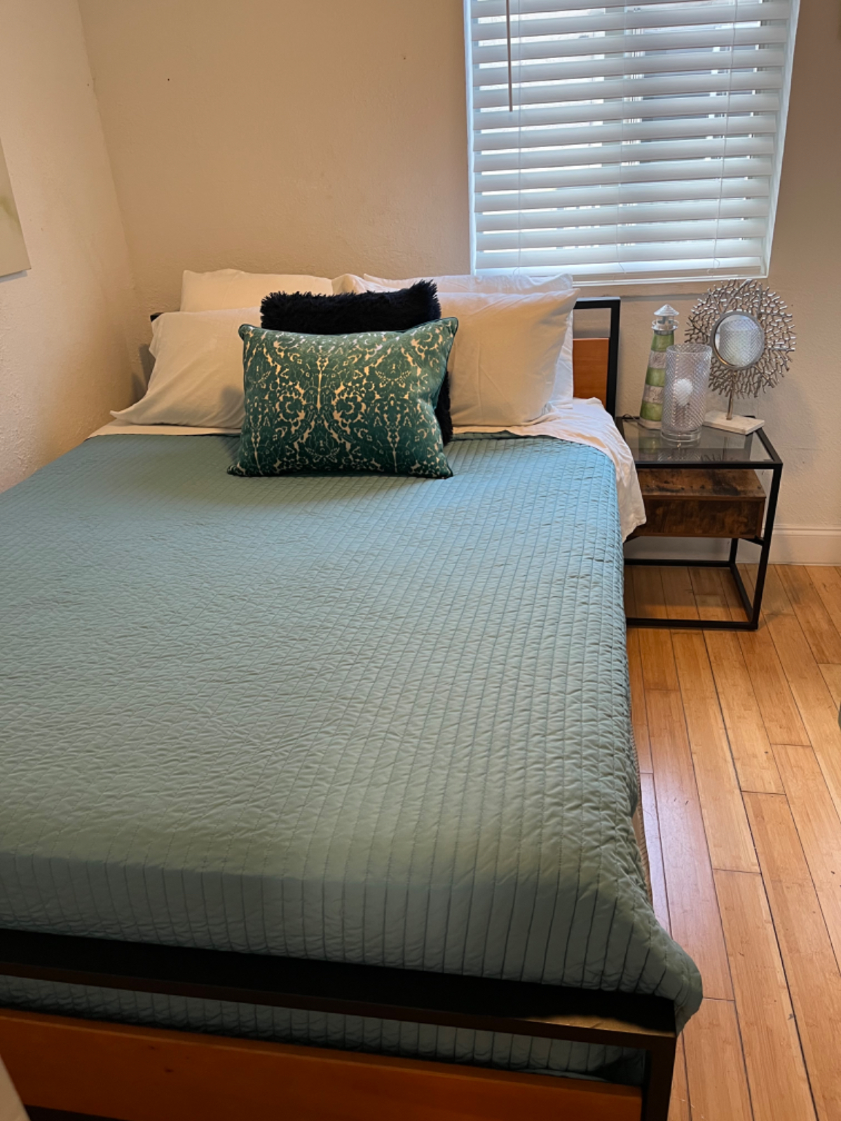 Cozy 1 br 1ba in Oceanside Condo - Photo 8