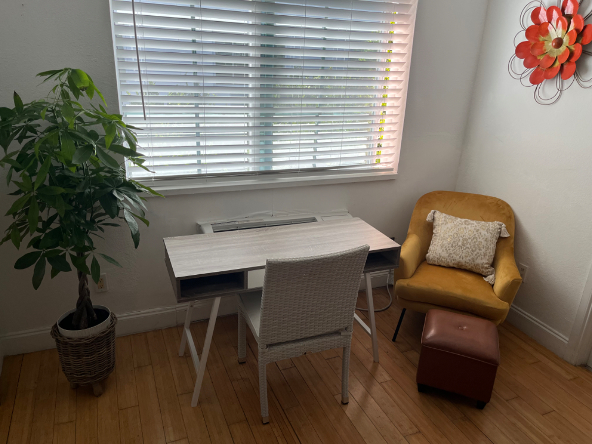 Cozy 1 br 1ba in Oceanside Condo - Photo 10