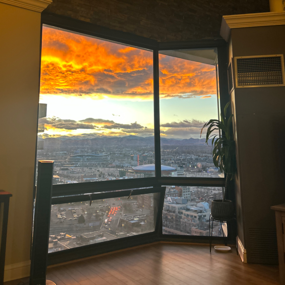 top-floor-condo-with-panoramic-mountain-views-furnished-finder