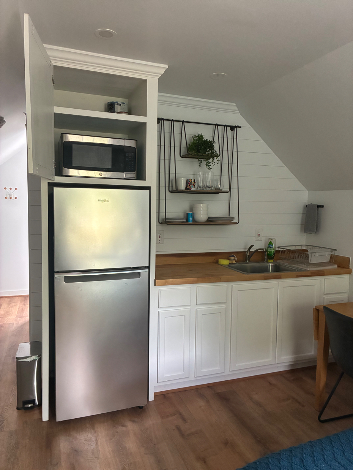 Peaceful Studio Garage Apartment - Photo 6