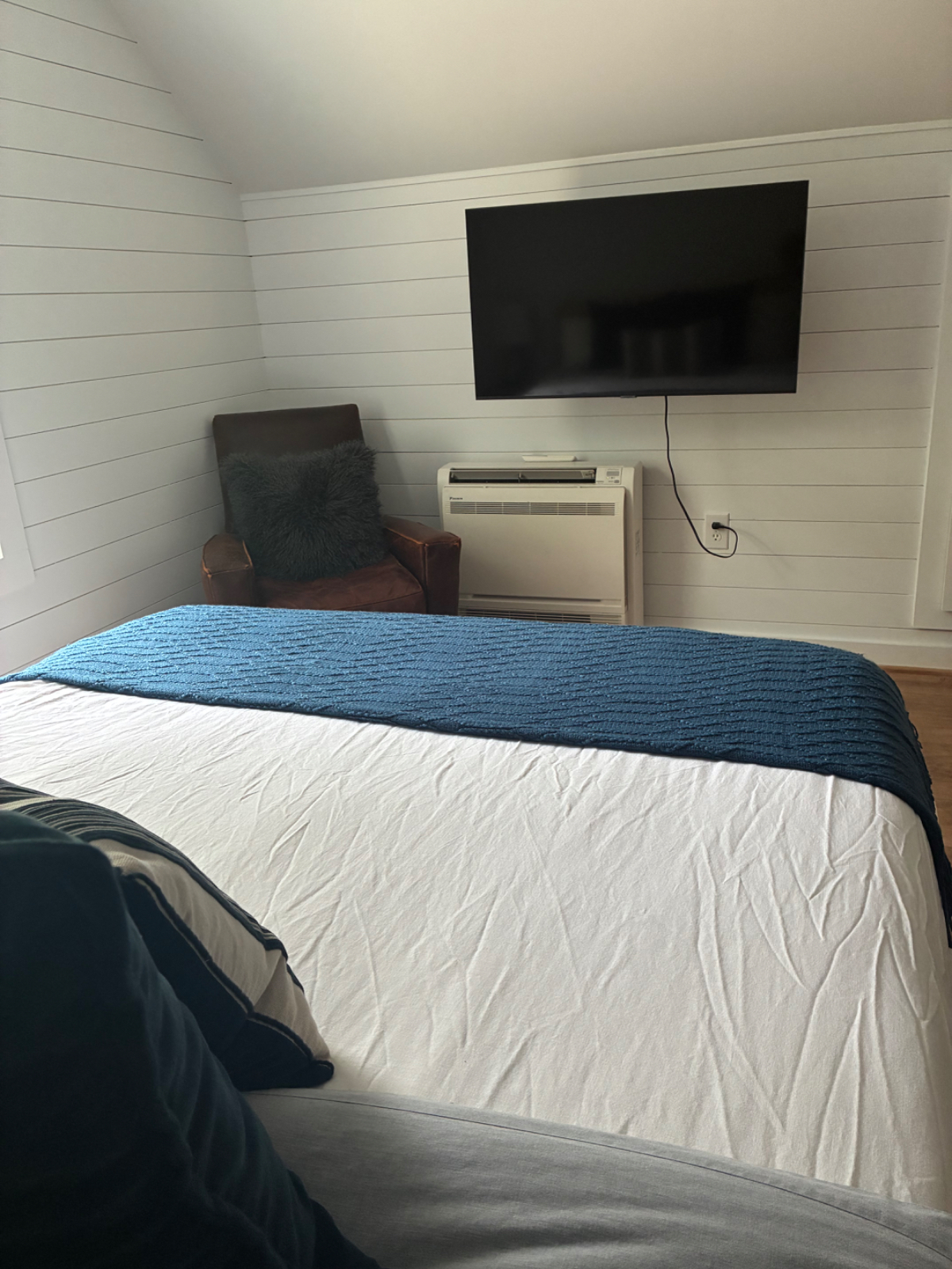 Peaceful Studio Garage Apartment - Photo 3