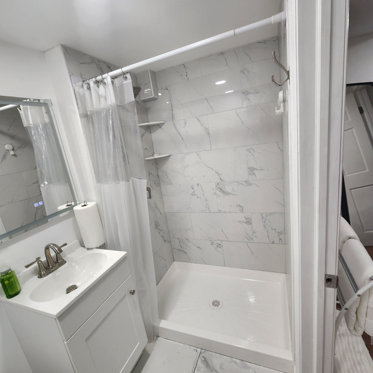 Suite Retreat in Baldwin - Photo 3