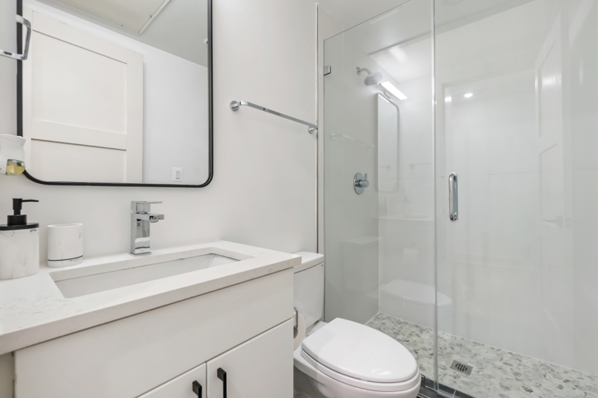 Luxury 2-Bedroom Townhouse in Washington DC l Prime Location Unforgettable Style and Comfort Await - Photo 5