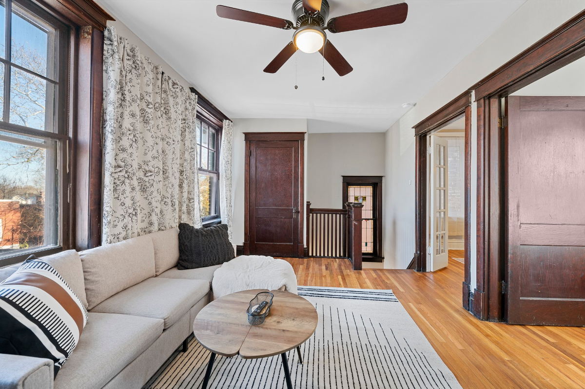 Close to Major Hospitals--Newly Renovated Duplex-Tower Grove South - Photo 3