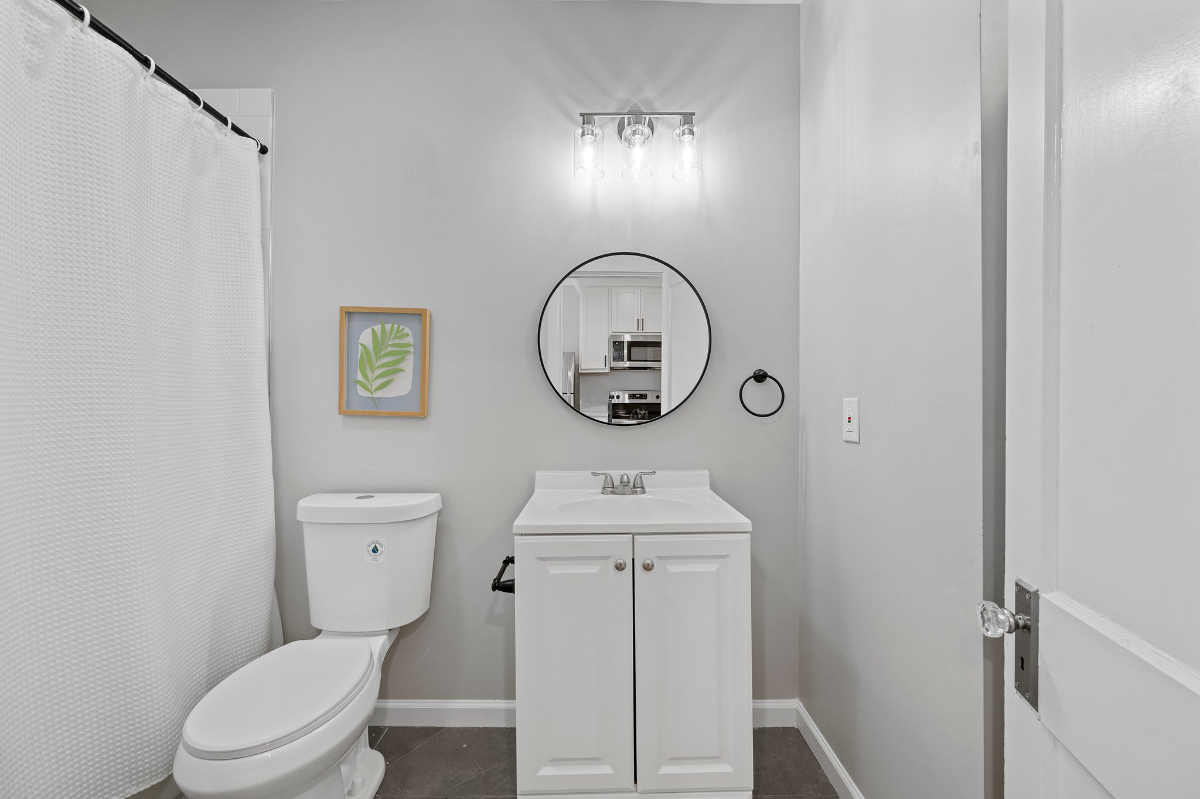 Close to Major Hospitals--Newly Renovated Duplex-Tower Grove South - Photo 10