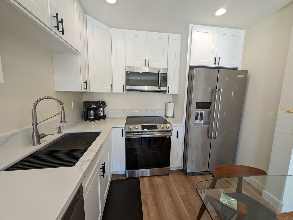 Home in San Diego - Photo 6
