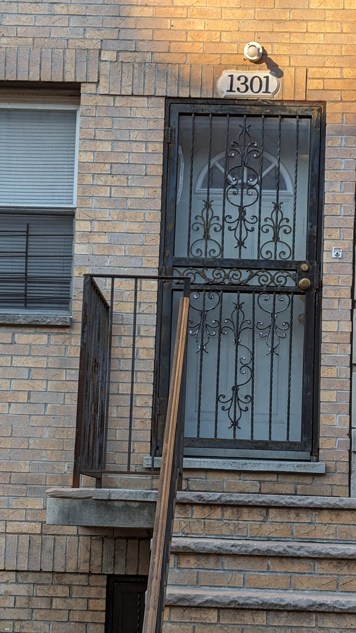 The room rentals in crown heights - Photo 1