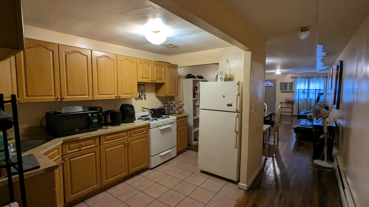 The room rentals in crown heights - Photo 6