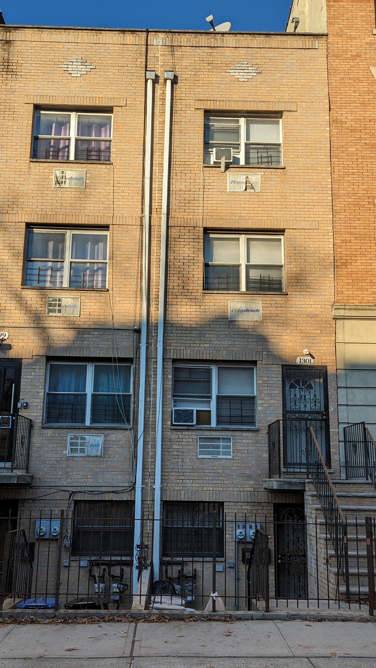 The room rentals in crown heights - Photo 4