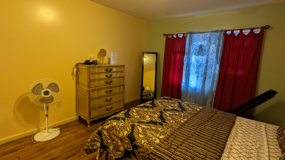 The room rentals in crown heights - Photo 11