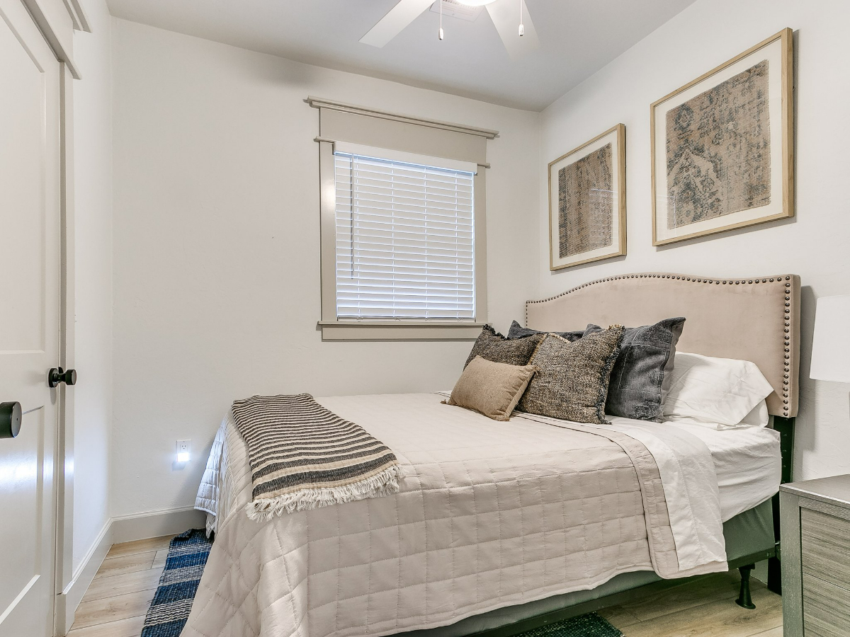 Fully renovated home close to ALL in OKC - Photo 8