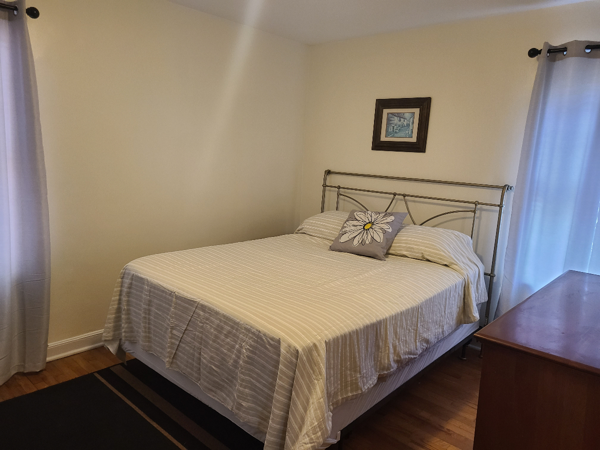 One Bedroom Apartment 141 Harrison Street Apt 4 - Photo 2