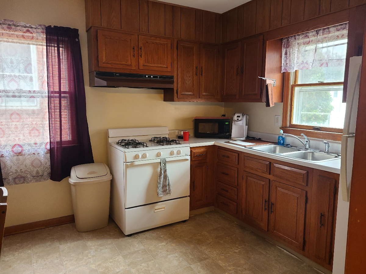 One Bedroom Apartment  141 Harrison Street Apt 4 - Photo 9