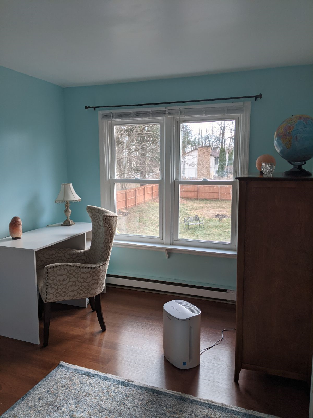 Beautiful bright 2 Bedroom 2 Bathroom home centrally located in Colonie - Photo 1