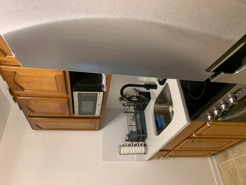 Cozy 1 Bedroom Apartment in Queens Village - Experience Comfort and Convenience in this Charming Spa - Photo 5