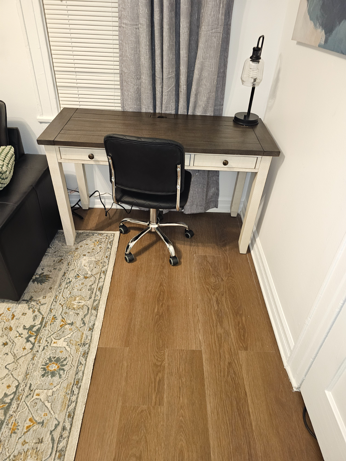 Cozy 1 Bedroom Apartment in Queens Village - Experience Comfort and Convenience in this Charming Spa - Photo 3