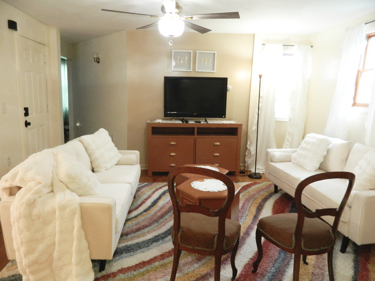 Updated Appartment - Photo 4