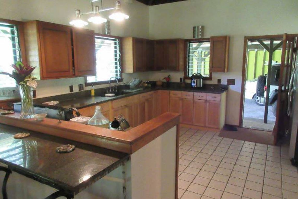Pineapple House 2 Bed 1 Bath with Loft Entire Home - Photo 2