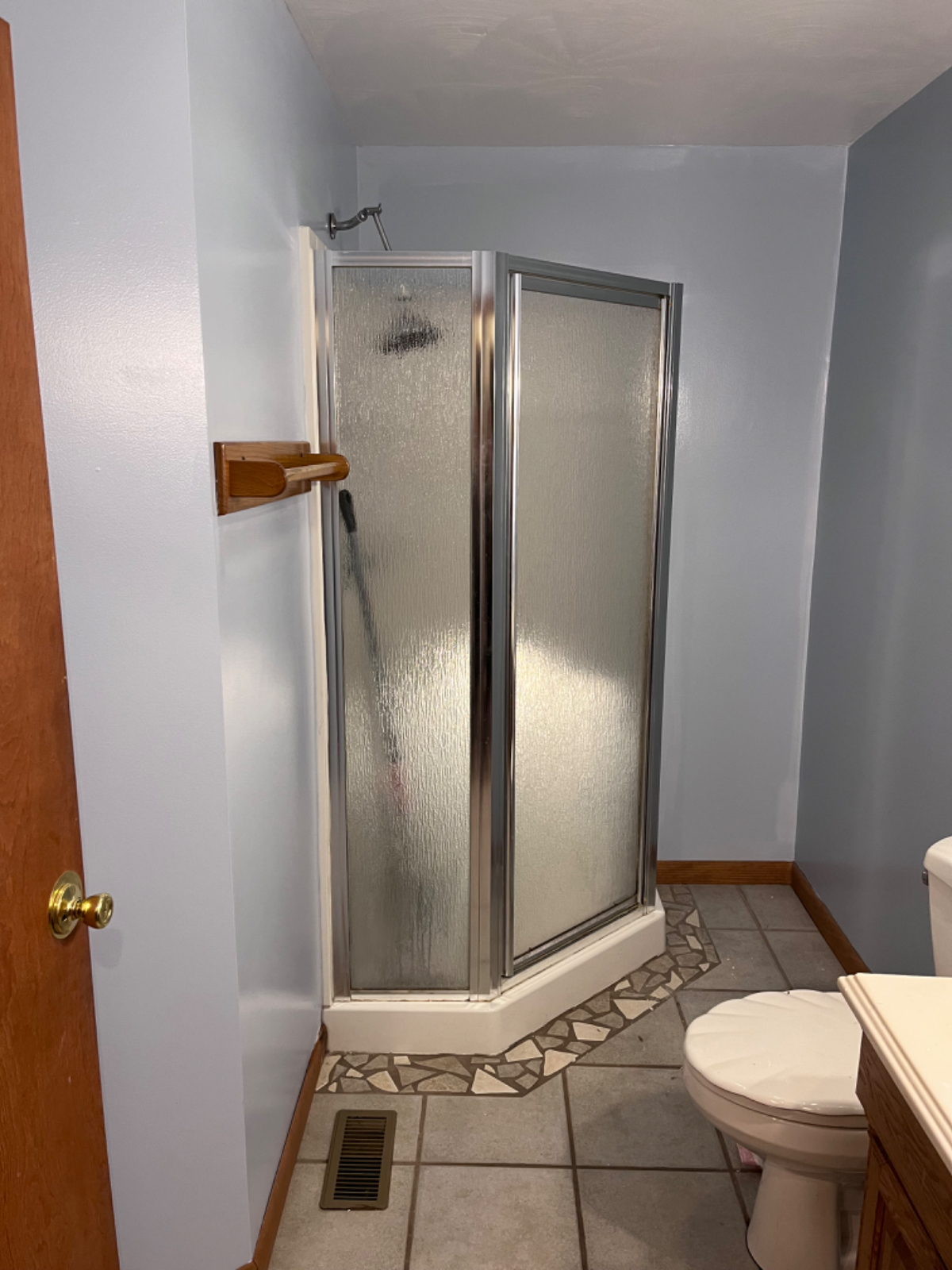 Nice 2 BR/1 Bath Renovated Home - Photo 10