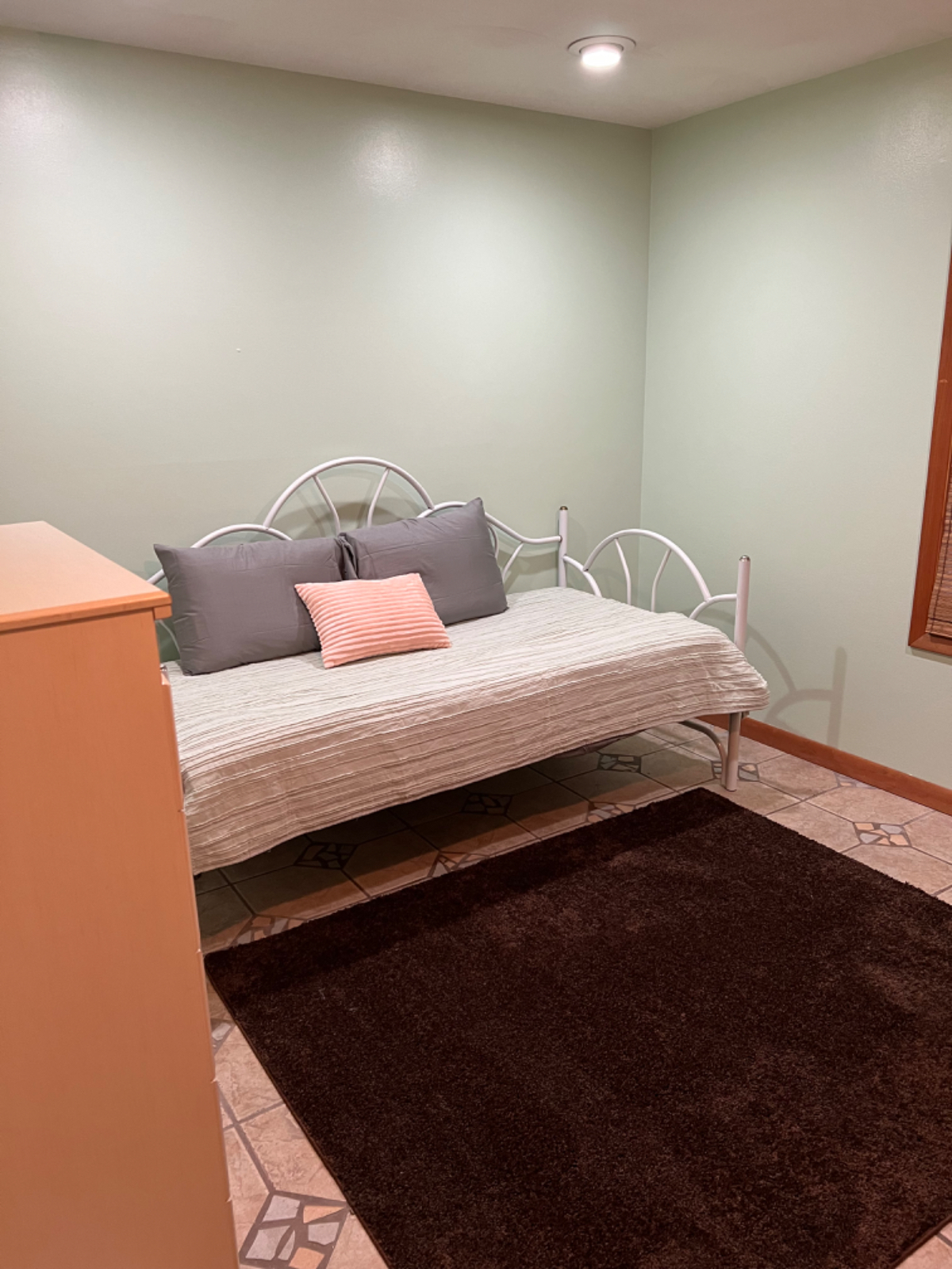 Nice 2 BR/1 Bath Renovated Home - Photo 1