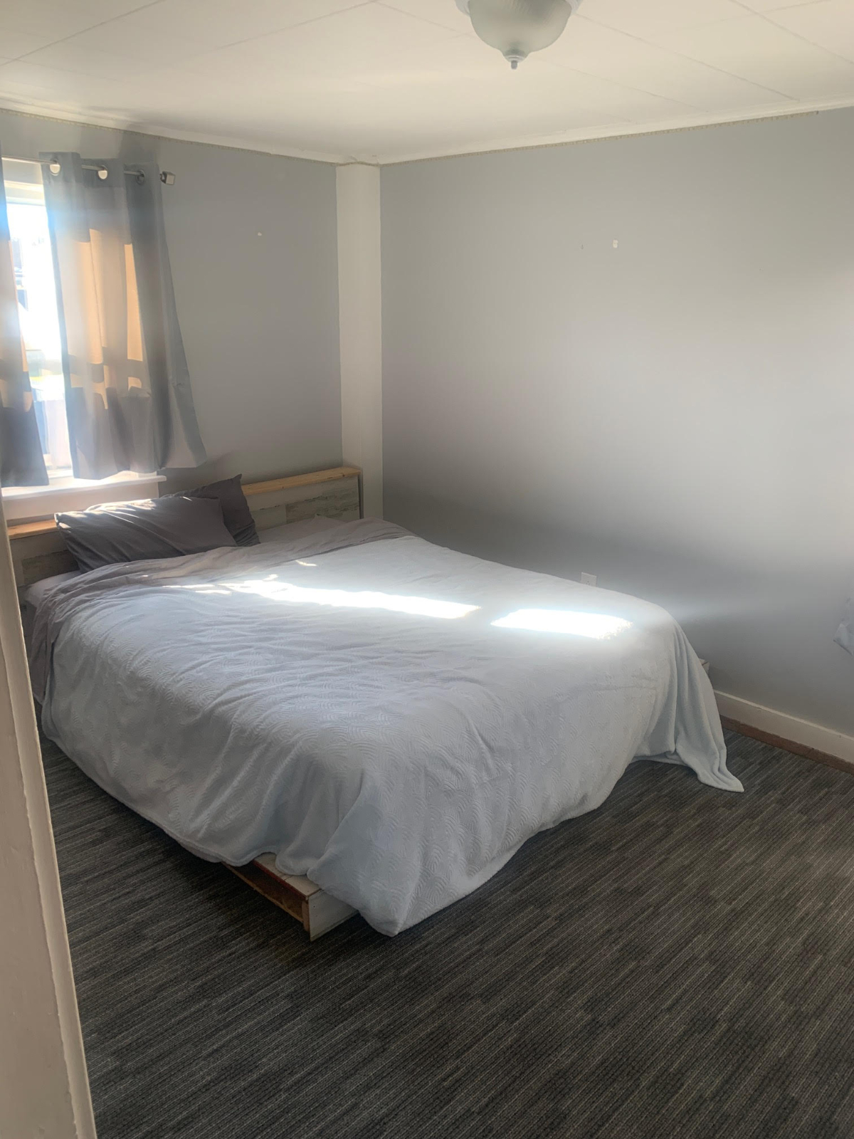 4 Bedroom House, bedrooms rented individually. 1 bedroom/bath 1st Floor 3 bedroom/bath 2nd floor Sha - Photo 5