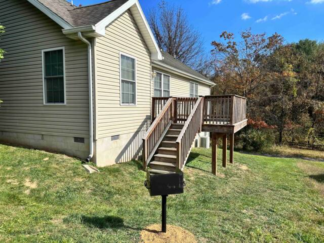 Cheerful 3-Bedroom Home in Martinsburg - Photo 11