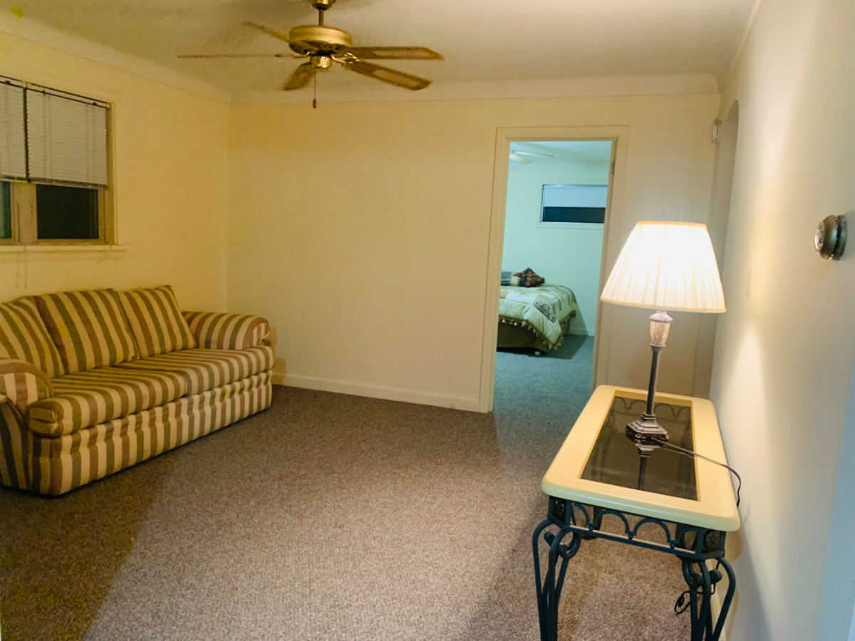 Welcome Travel Nurses and Professionals - West Side Charm - NEAR ALL - Photo 3
