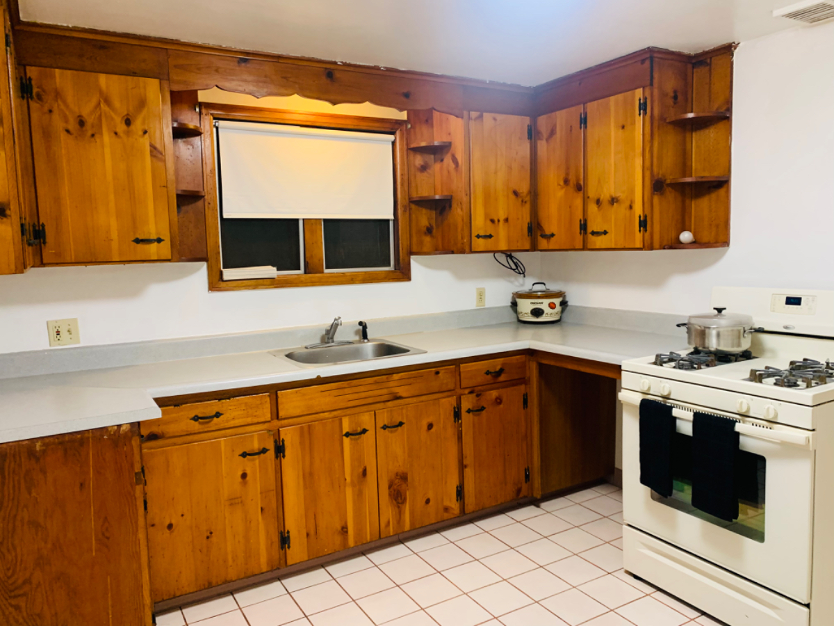 Welcome Travel Nurses  and Professionals - West Side Charm - NEAR ALL - Photo 6