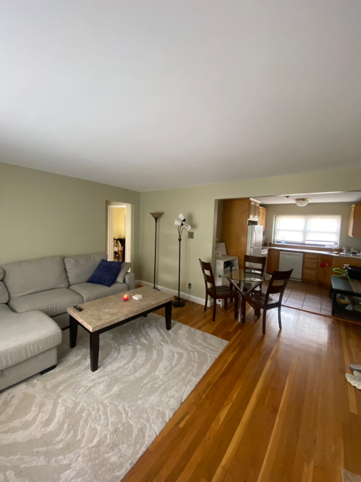 1bdr/1ba available