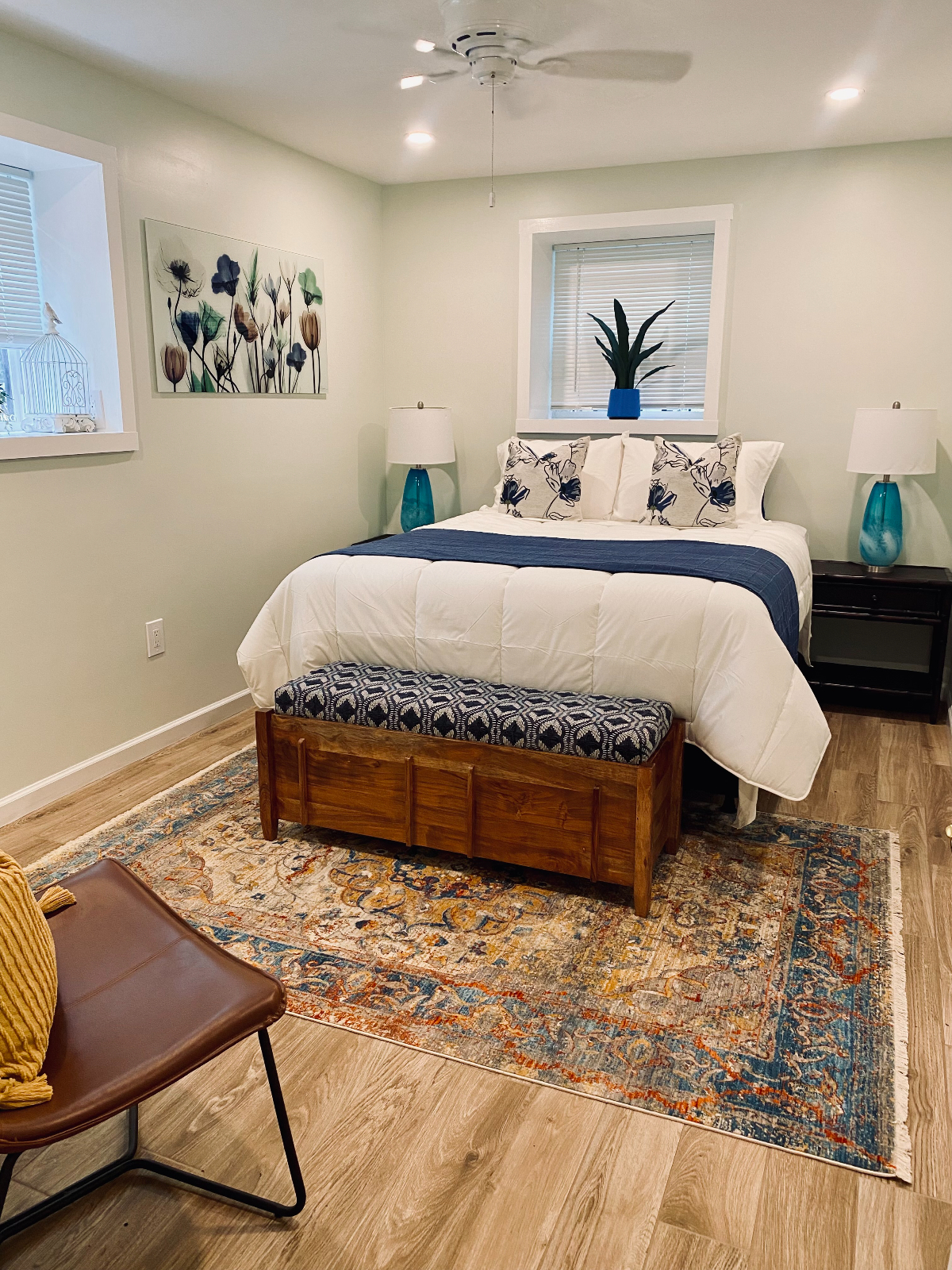 Stylish and Convenient 2-Bedroom Apartment in Queens - Recently Renovated with Beach and Hospital Pr - Photo 6