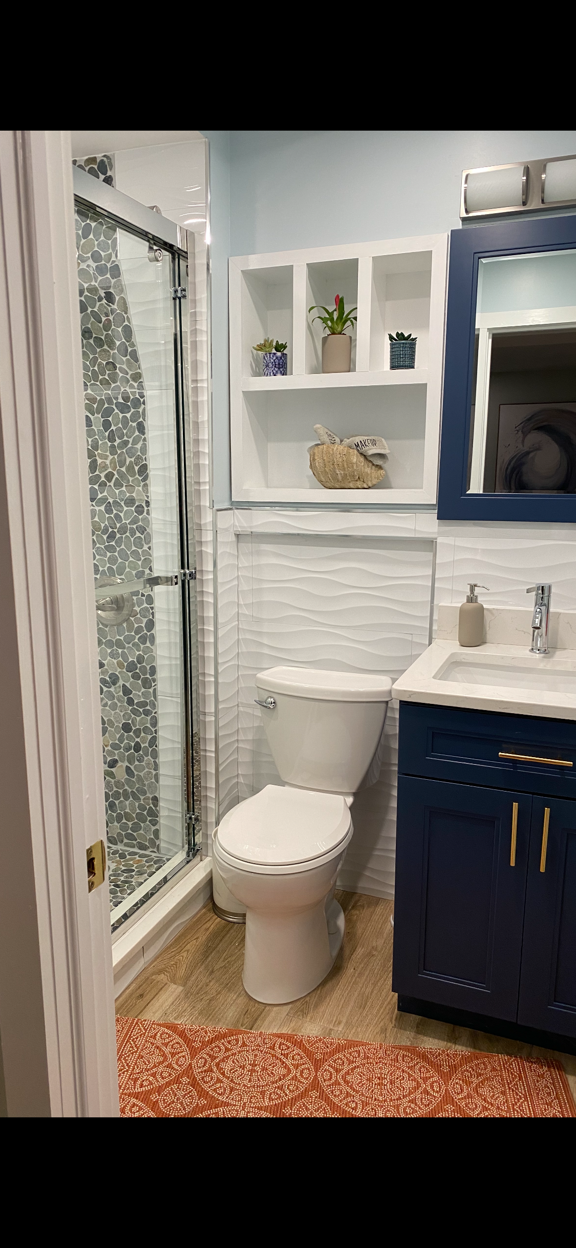 Stylish and Convenient 2-Bedroom Apartment in Queens - Recently Renovated with Beach and Hospital Pr - Photo 11