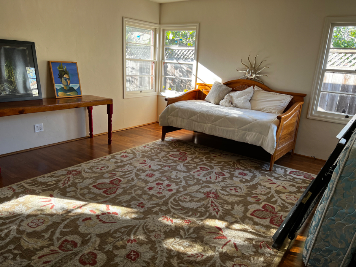 Large bedroom with private bath in Watsonville - Photo 1