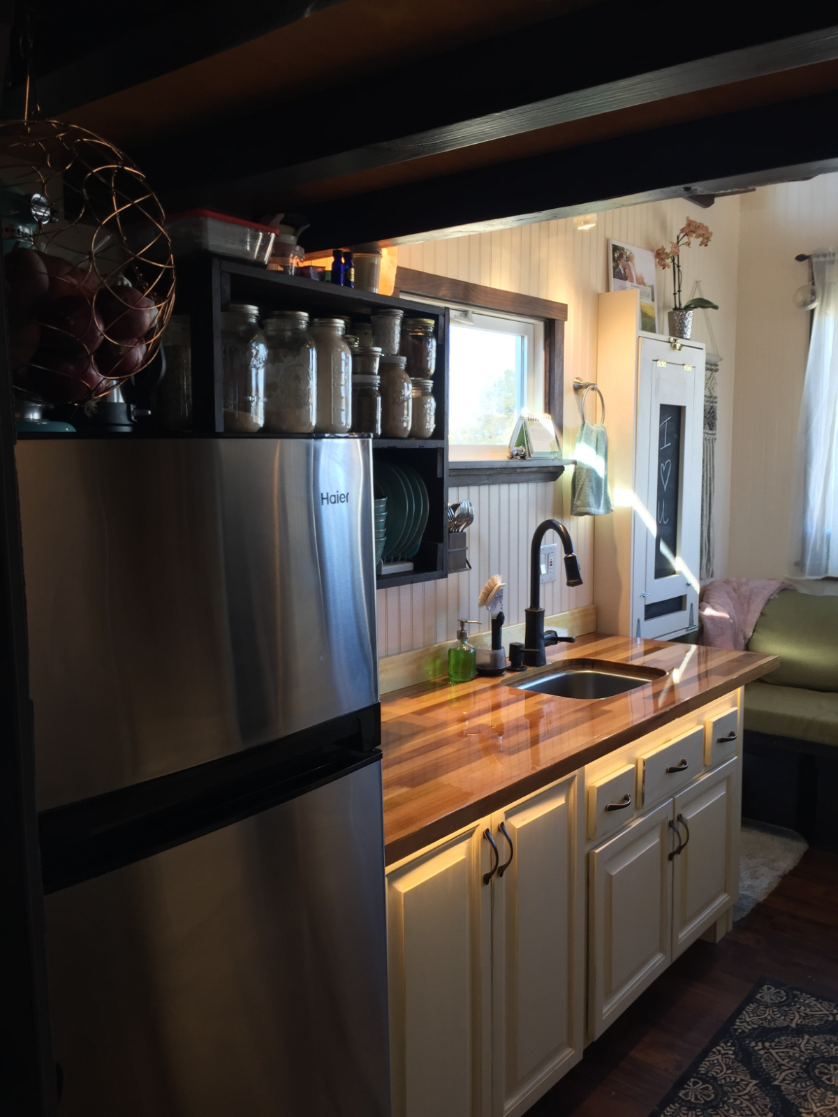Country Studio in Bend - Photo 3