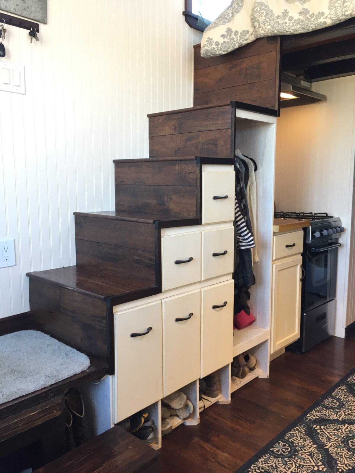 Country Studio in Bend - Photo 4