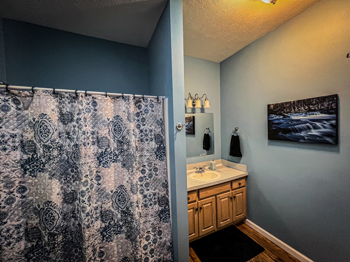 Spacious 2BR in the Heart of a Vibrant Downtown - Photo 7