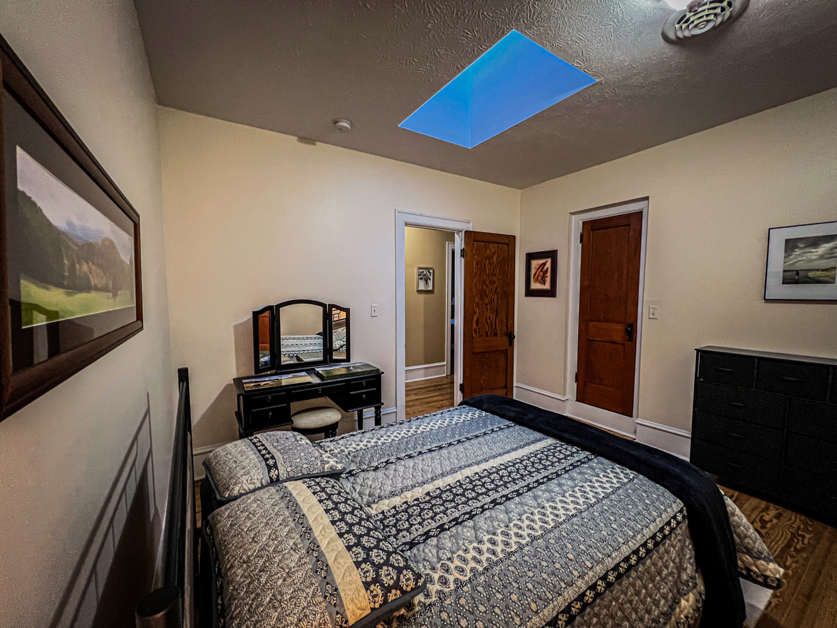 Spacious 2BR in the Heart of a Vibrant Downtown - Photo 3