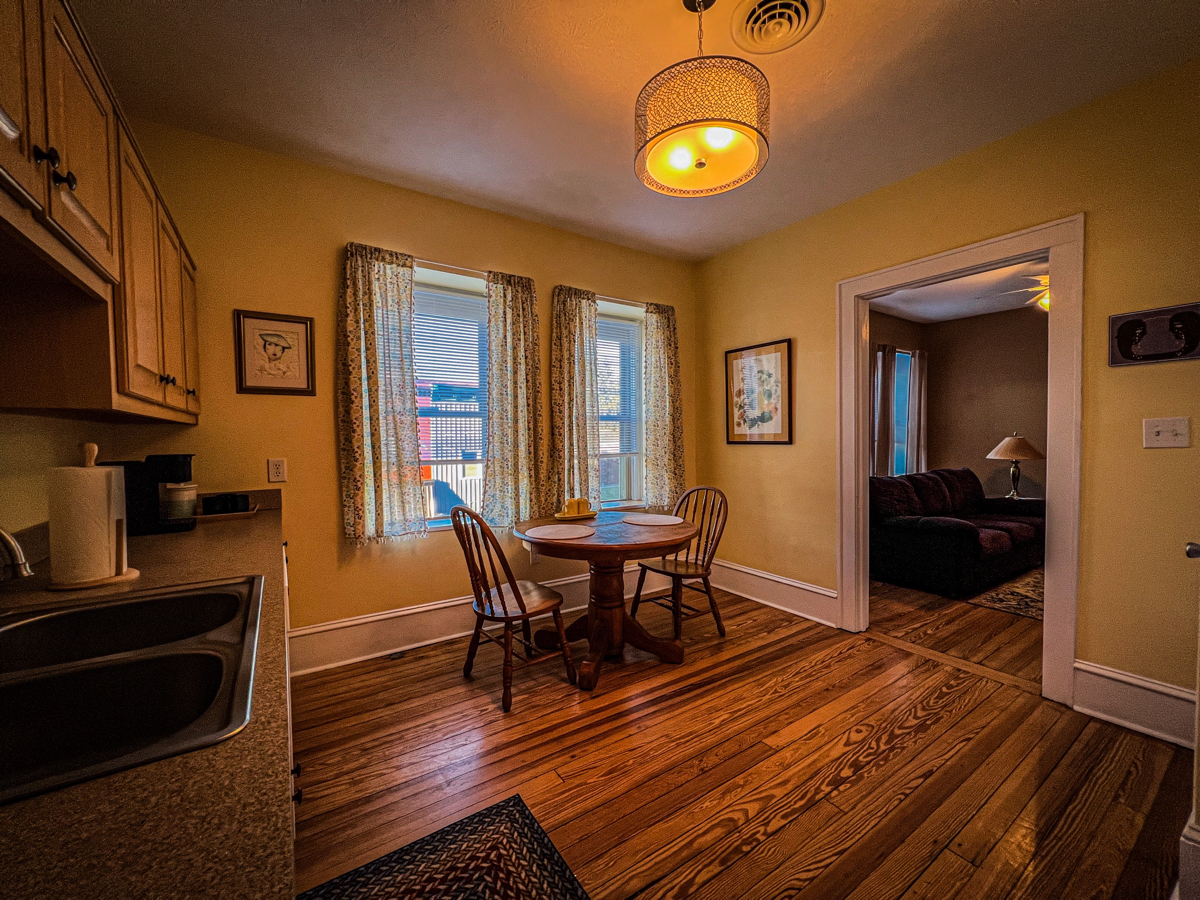 Spacious 2BR in the Heart of a Vibrant Downtown - Photo 5