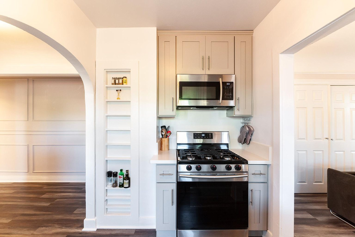 Remodeled Spanish Bungalow w/ Private Backyard in Heart of Silver Lake - Photo 5
