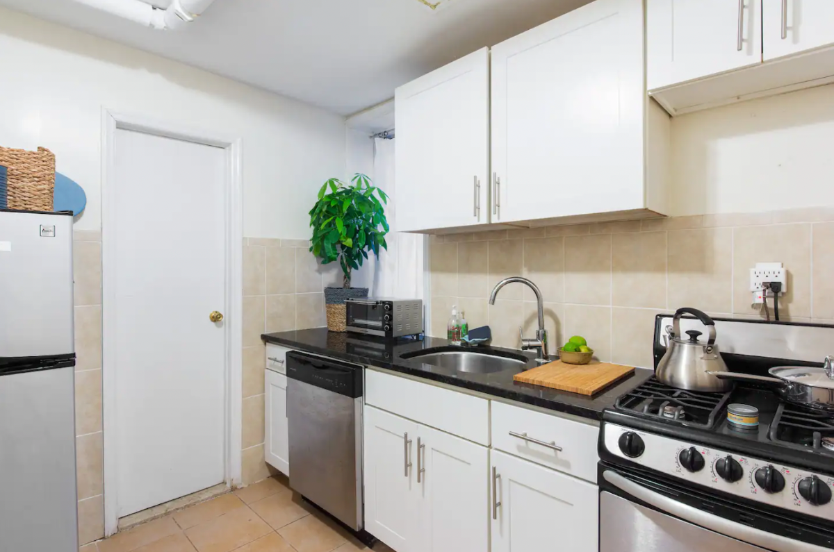 2 Bedroom plus flex room 1 bath in Williamsburg Brooklyn - Photo 4