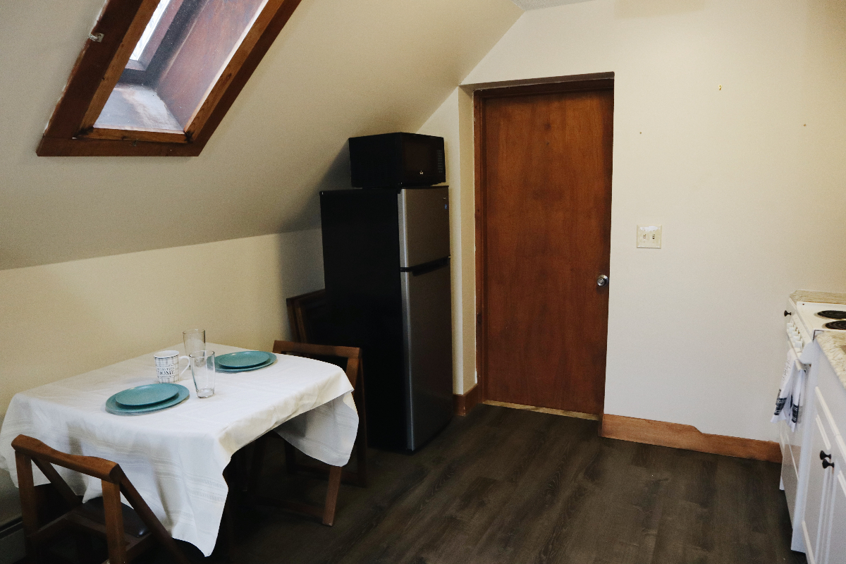 Private Apartment - Photo 11